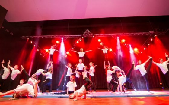 akrobatyka dla dzieci młodzież dorośli szkoła tańca Jagielski Dance Project Toruń