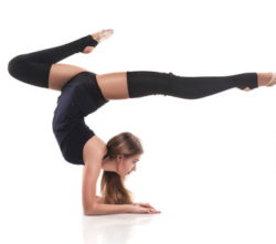 akrobatyka-nauka-i-kursy-tanca-w-toruniu-jagielski-dance-project-wyr