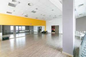 Sala Żółta- Jagielski Dance Project Szkoła tańca wynajem sal w Toruniu