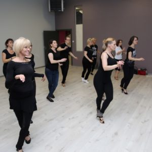 salsa solo Szkoła Tańca Jagielski Dance Project Toruń (2)