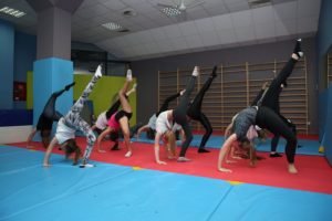 Szkoła Tańca Jagielski Dance Project akrobatyka Toruń_05