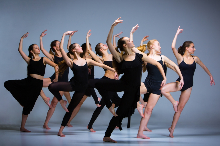 Balet dla dorosłych i młodzieży – Jagielski dance Project – szkoła tańca